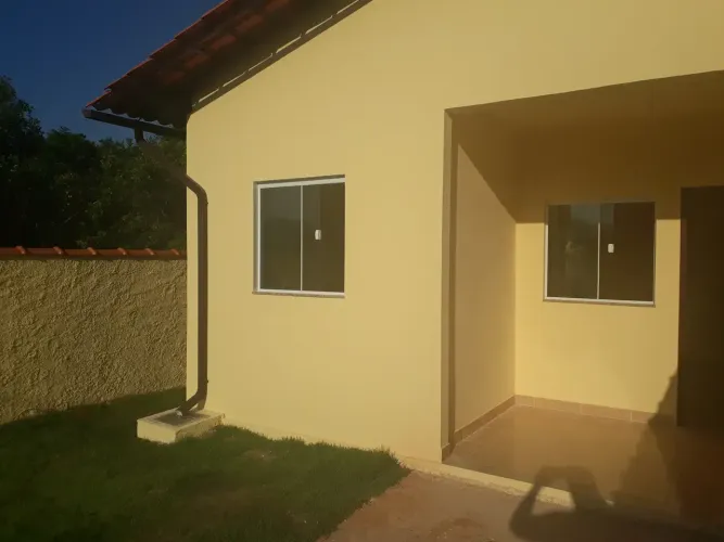 Linda casa a uma rua da praia Saquarema - Rj !!!