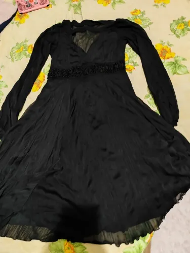 Vestido preto gótico