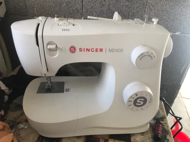 MÁQUINA DE COSTURA SINGER M2405