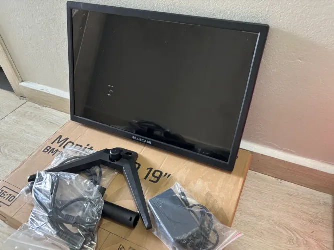 Monitor Bluecase 19? led BM19K4HVW