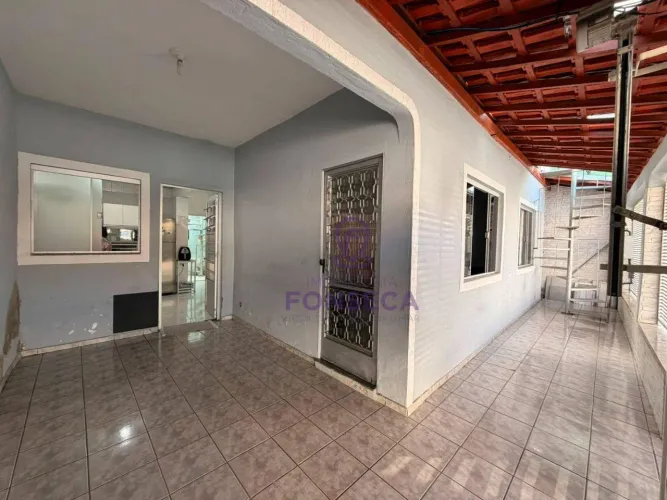 Casa com 3 dormitórios à venda por R$ 470.000 - Jardim Noronha - Pouso Alegre/MG