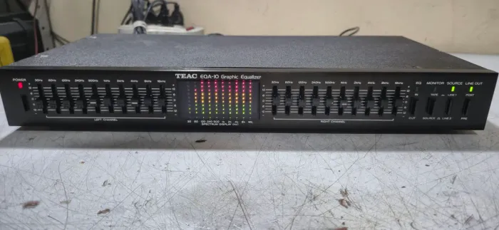 Equalizador teac eqa-10