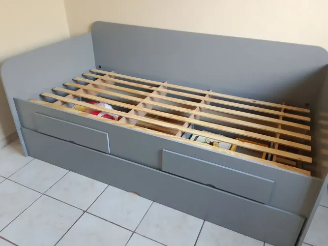 BI CAMA COM GAVETA E CRIADO MUDO