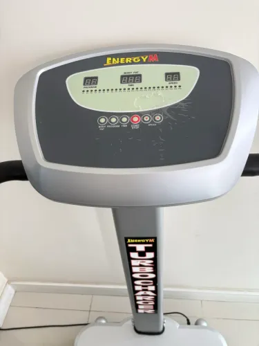 Plataforma vibratória turbo