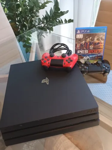 PS4 PRO - 1 tb com dois controles