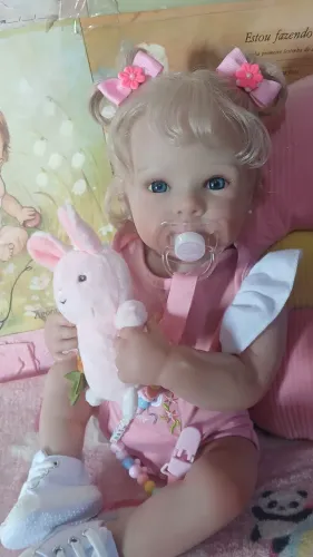Bebê reborn loirinha 