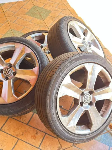 Vende-se 4 rodas aro 17"