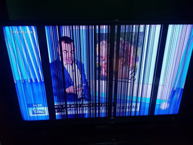 (PROMOÇÃO pra quem quer ver os jogos da copa)Philco 32 barato pra sair não entrego