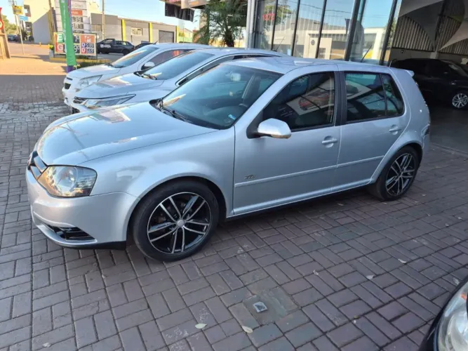 Volkswagen Golf Tech 1.6 MI Total Flex 8V 4P 2009