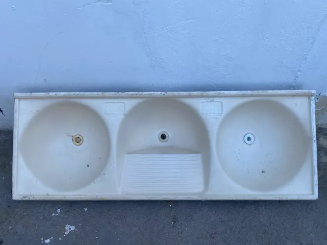 Lavanderia três cubas