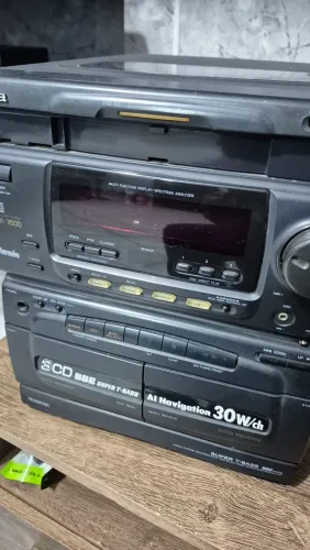 Aparelho de Som Aiwa - só funciona o aux