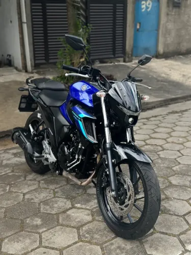 YAMAHA FZ25 FAZER 2024