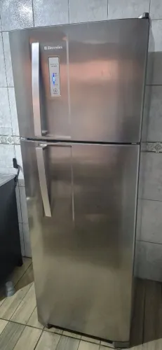 Geladeira Inox Eletrolux 