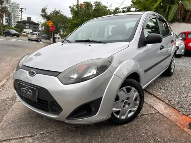 Ford Fiesta Sedan 1.0 8V Flex 4P 2011