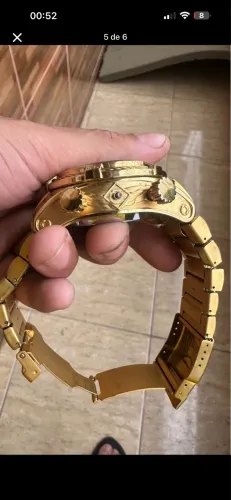Invicta semi novo