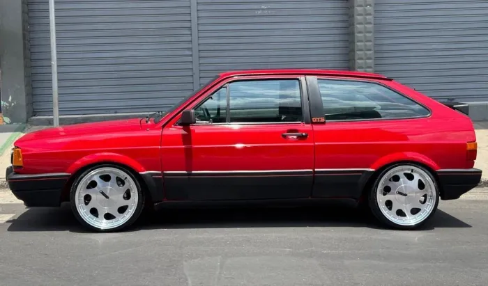 Volkswagen Gol Geração I GTS 1.8 8V Álcool Mec. 2P 1989