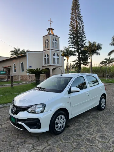 Toyota Etios X 1.3 Flex 16V 5P Mec. 2020