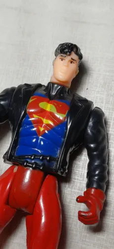 SuperBoy boneco anos 90 - Superman - Man of Steel -