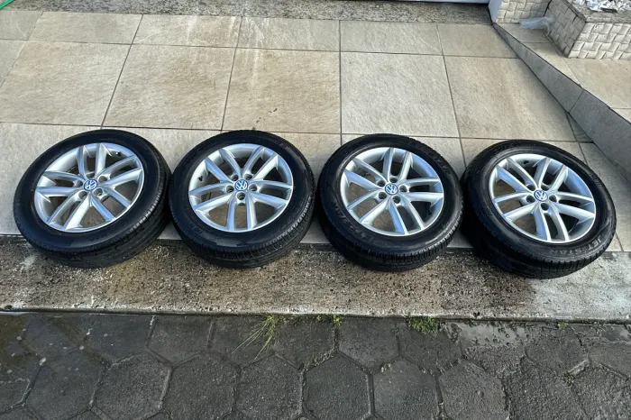 Rodas 16 originais Golf Sportline 