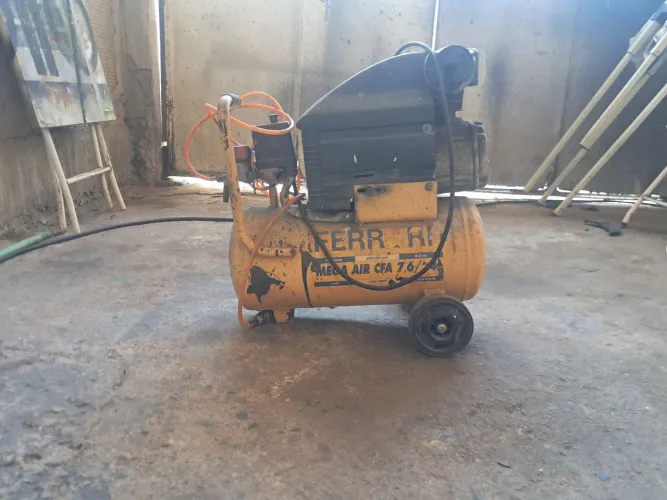 Compressor de ar comprimido