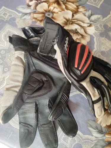Luvas BMW linda 200$ tamanho M