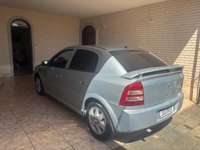 Chevrolet Astra Elegance 2.0 MPFI Flexpower 8V 5P 2005