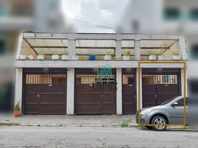 Casa térrea com 3 dormitórios para alugar, 100 m² por R$ 5.150/mês - Vila Floresta - Santo