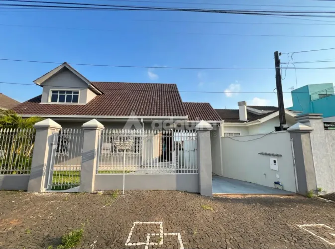 Casa com 4 quartos, em Oficinas, Ponta Grossa, Paraná