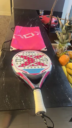 Raquete padel NOX Lady com bolsinha