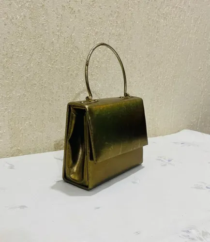 Bolsa Clutch Retrô Ouro Velho Anos 70 Com Alça De Metal