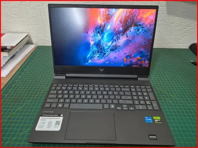 Notebook Gamer HP Victus em estado de zero