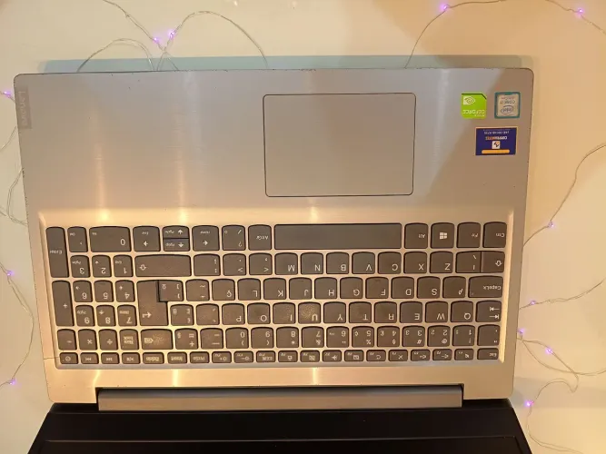 Notebook para trabalho e estudo roda alguns jogos