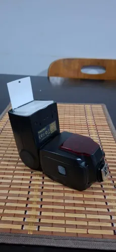 FLASH YONGNUO YN685 SPEEDLITE - PARA NIKON / USADO