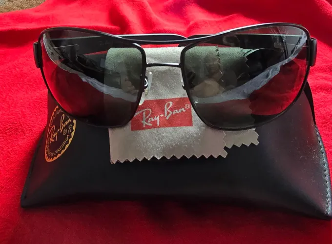 Óculos de Sol Ray Ban modelo RB3503L excelente estado