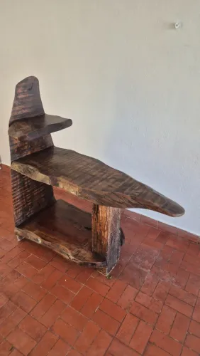 Móvel Rústico de Madeira de Demolição - Aparador para som, decoração, etc