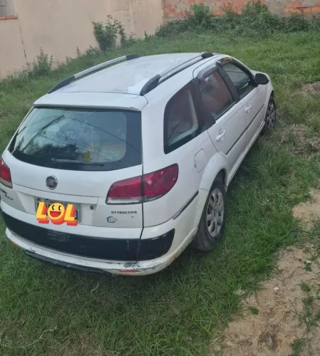 Fiat Palio Week. Attractive 1.4 Fire Flex 8V 2013