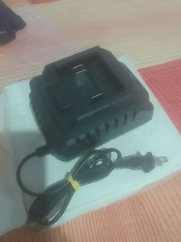 Carregador de Bateria Furadeira 21V Bivolt 100-240V Li-ion HX 2120