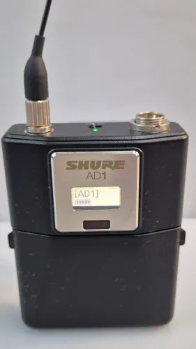 Shure AD1 Transmissor Bodypack Digital UHF - AXIENT DIGITAL - Banda G55 ,470-636 pouco uso