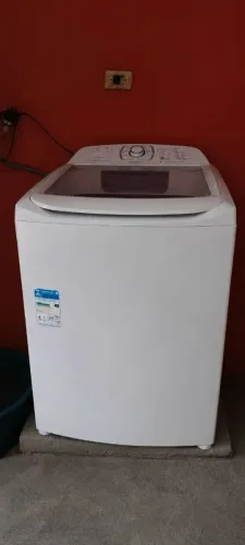 Máquina de Lavar Eletrolux 13 kg funciona perfeitamente tenho a nota fiscal