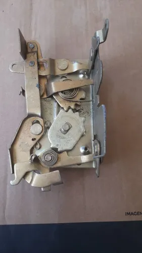 FECHADURA FORD F1000 LADO DIREITO