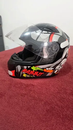 Capacete