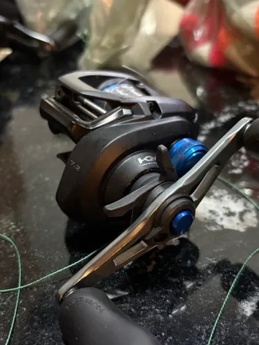 CARRETILHA SHIMANO SLX 151HG