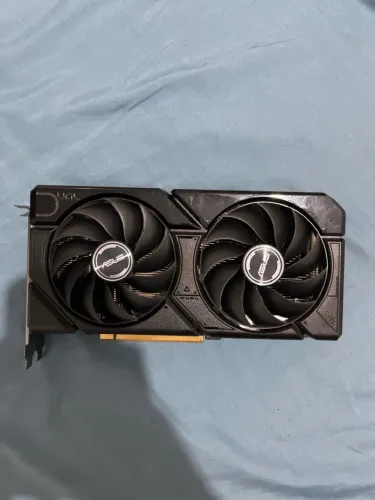 Placa de Vídeo RX7600 8gb Asus Dual