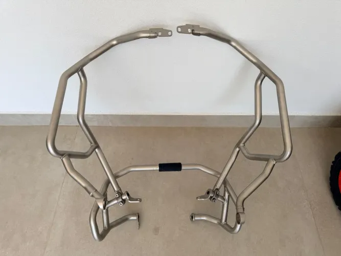 PROTETOR DE CARENAGEM ORIGINAL TRIUMPH - TIGER 900