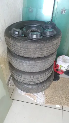 4 pneus novos 175/75/13 