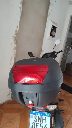 Maleiro de moto pouco usado