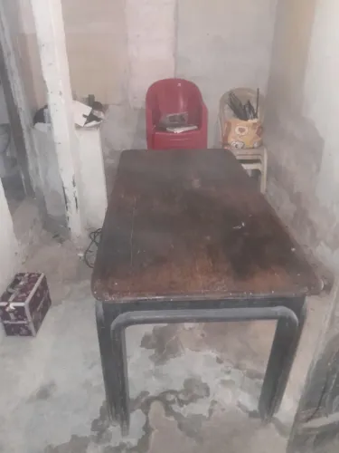 Mesa em massaranduba180 X 70 cm 