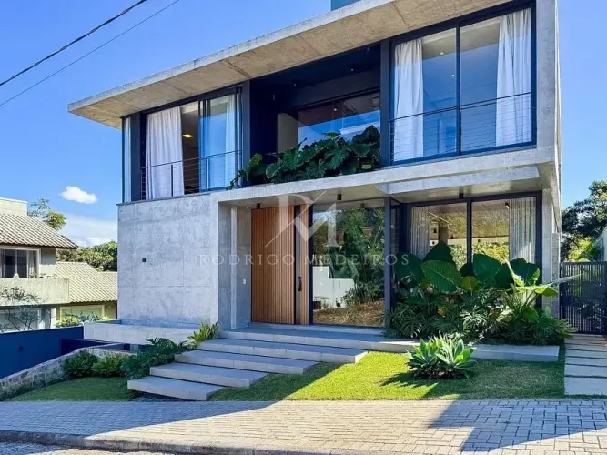 Casa em condomínio com 5 suítes no Campeche, Florianópolis