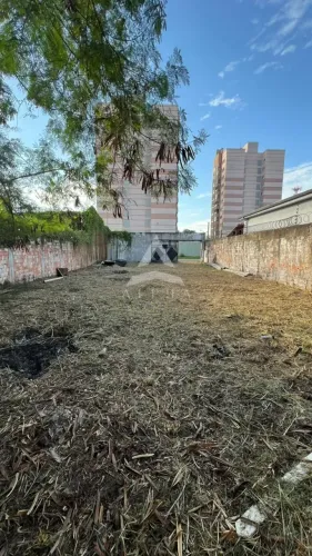 Terreno com 300 m² ao Lado do Cond. Torres de Itália