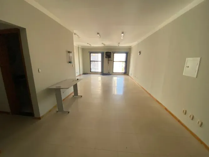 Sala Comercial Ampla Com 48m2 - Andar Alto - Nascente - Metropolitan Tower